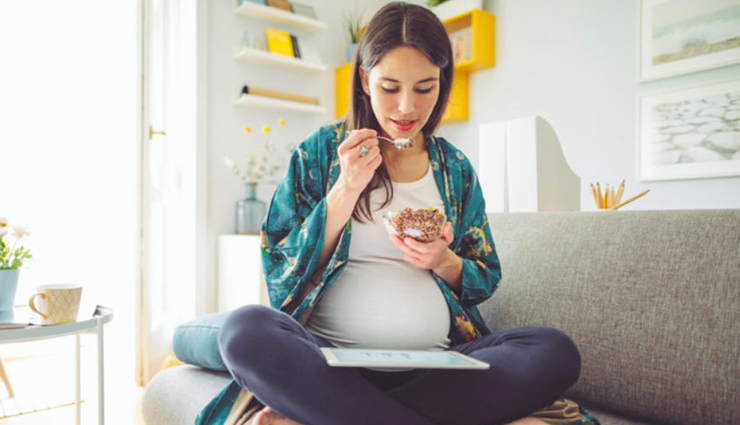 गभार्वस्था में पूरी नहीं होती नींद, इन तरीकों से करें पूरी pregnancy sleep tips,how to sleep better during pregnancy,tips for completing sleep while pregnant,sleeping well during pregnancy,pregnancy insomnia solutions,improving sleep quality during pregnancy,sleep positions for pregnant women,creating a comfortable sleep environment during pregnancy,coping with sleep disturbances during pregnancy,ensuring restful sleep during pregnancy