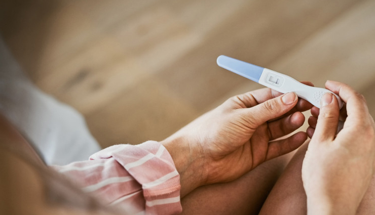 home pregnancy test,diy pregnancy test,pregnancy test without a kit,natural pregnancy test methods,homemade pregnancy test,ways to check pregnancy at home,home remedies for pregnancy detection,self-administered pregnancy test,home pregnancy test accuracy,early signs of pregnancy at home