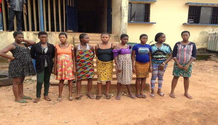 एक ऐसा शहर जहाँ जबरदस्ती करवाए जाते है बच्चे पैदा weird story,africa,nigeria