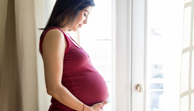 स्वास्थ्य मंत्रालय की नई गाइडलाइंस, बताया कितनी सुरक्षित है गर्भवती महिलाओं के लिए कोरोना वैक्सीन
