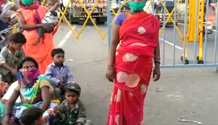 नौ महीने की गर्भवती मजदूर महिला ने सड़क पर ही दिया बच्चे को जन्म, फिर उठाकर घर चल पड़ी migrant women labor,maharashtra,indian railway,lockdown,coronavirus,lockdown news,weird news