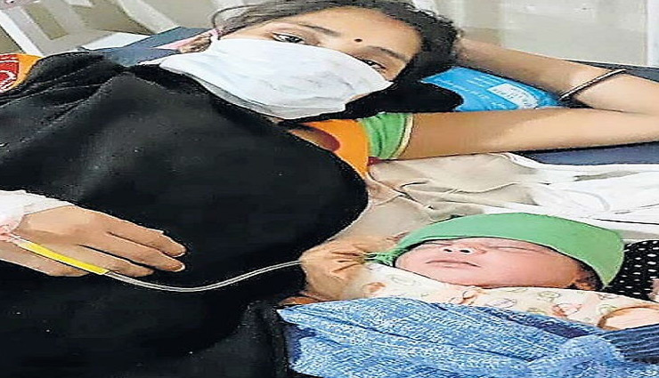 राजस्थान / सड़क पर दर्द से बेहाल थी गर्भवती महिला, कोरोना वॉरियर्स ने बस में करवाया प्रसव