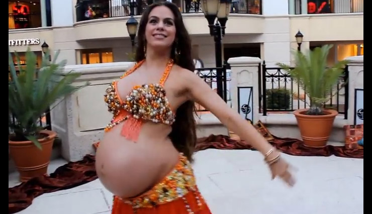viral video,pregnant,dance,portia ,यू-ट्यूब,गर्भवती महिला,वायरल विडियो,बेली डांस