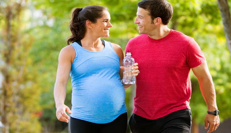 relationship tips,relationship tips in hindi,pregnant partner tips,tricks to feel your presence