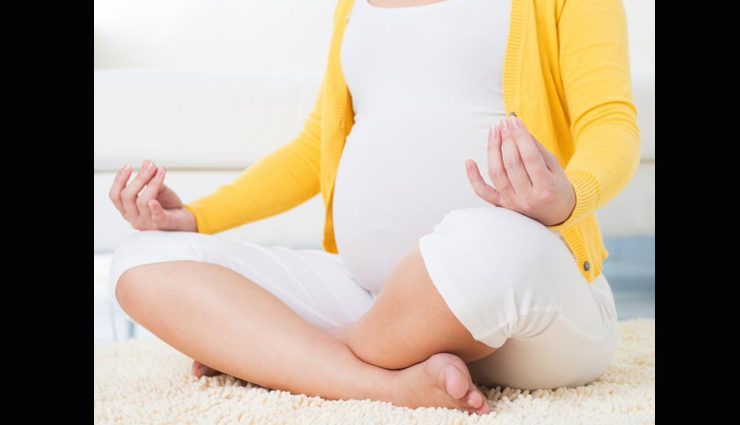 गर्भवती महिलाओं के लिए फायदेमंद हनुमानासन, जाने और फायदे