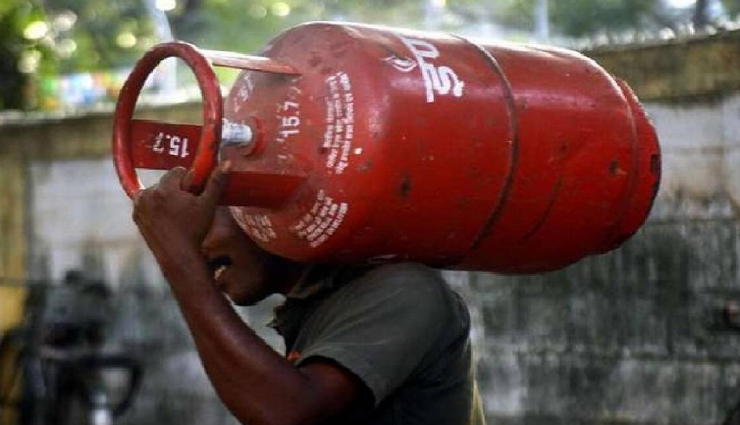 हो जाइए घरेलू सिलेंडर के बढ़े दाम का बोझ झेलने को तैयार! अगले हफ्ते कीमत जाएगी 1000 रुपए पार 