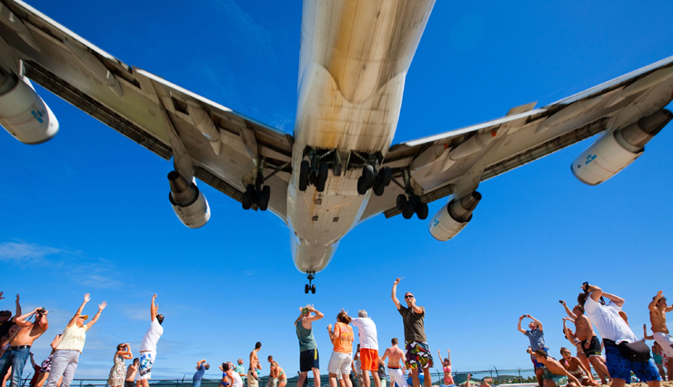 risky landing,10 most risky landing,world most risky landing,airport,travel