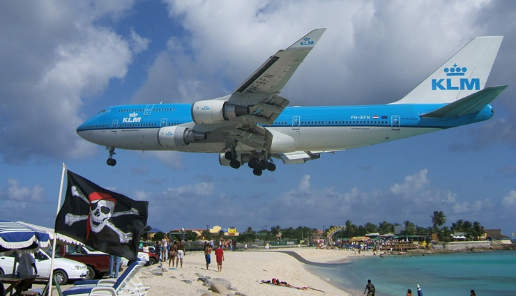 travel,wander lust,5 most unique airports around the world,amazing airports,weird airport,must see airports