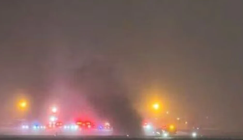 अमेरिका के बैंगोर एयरपोर्ट पर प्राइवेट जेट क्रैश, टेकऑफ के दौरान हादसा; विमान में सवार थे 8 लोग