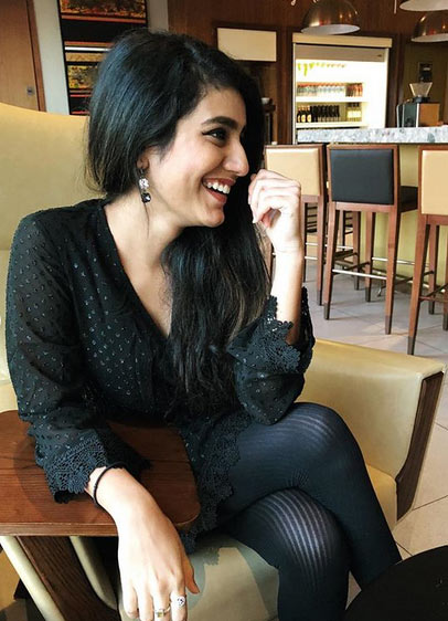 प्रिया प्रकाश वारियर का नया बाथटब अवतार, फोटोशूट हुआ वायरल, तस्वीरे priya prakash varrier,priya prakash varrier latest photoshoot,wink girl priya prakash varrier latest photoshoot