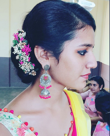 priya prakash varrier,rishi kapoor,latest photo,viral photo