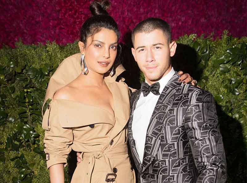 प्रियंका चोपड़ा ने गुपचुप की सगाई, इस महीने होगी शादी bollywood,priyanka chopra,nick jones,marriage