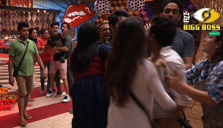 bigg boss 11,bigg boss 11 news,bigg boss 11 gossip,akash fight with hina,akash calls luv and priyank hina pet dog,hina khan,priyank sharma,luv tyagi,akash dadlani,Salman Khan