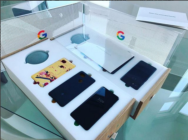 goggle gifts priyanka phones,google,priyanka chopra