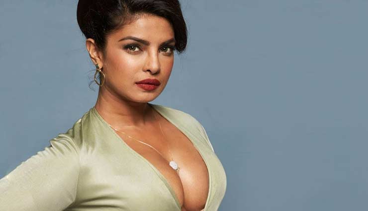 'क्वांटिको' : भारतीयों को आतंकी दिखाने पर ट्रोल हुई प्रियंका, ट्वीट कर कही ये बात