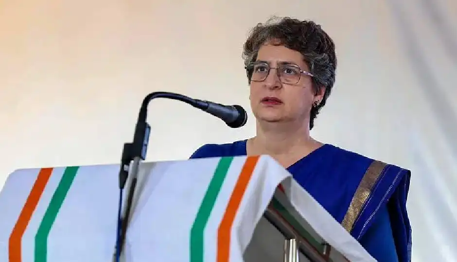 राहुल गांधी के बाद प्रियंका गांधी का भाजपा पर हमला, बोलीं- चुनावों में धांधली से बढ़ा पार्टी का ओवरकॉन्फिडेंस