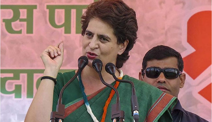 प्रज्ञा ठाकुर ने नाथूराम गोडसे को बताया देशभक्त, हंगामा जारी, प्रियंका गांधी ने कसा तंज