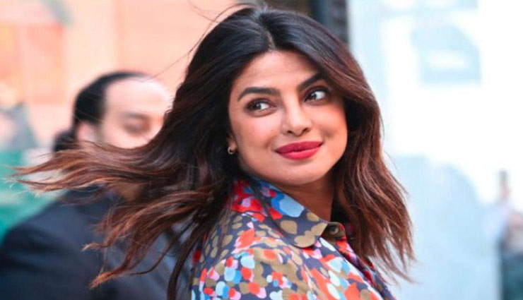 अपने बॉयफ्रेंड के साथ बर्थडे सेलिब्रेट कर रही है प्रियंका चोपड़ा, शेयर की तस्वीर