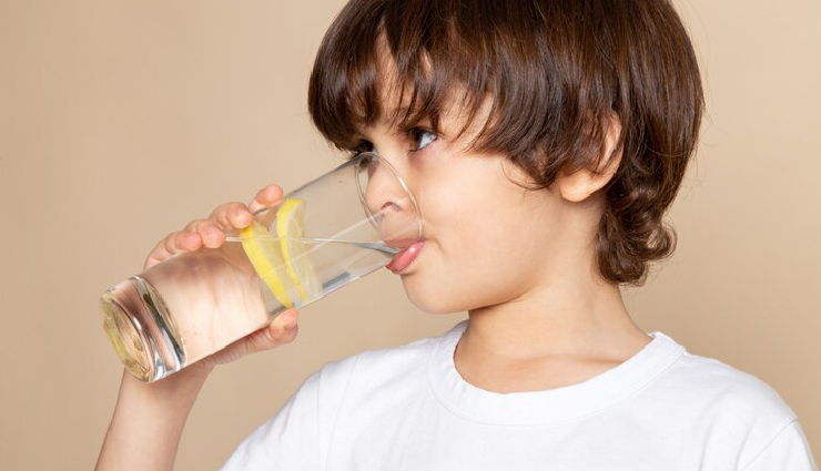 ways to treat kidney stones in children,kidney stones in children,pediatric kidney stones,symptoms of kidney stones in kids,causes of kidney stones in children,treatment options for pediatric kidney stones,hydration for kidney stone prevention,seeking medical attention for kidney stones,shock wave lithotripsy in children,cystoscopy for kidney stones,ureteroscopy in pediatric patients,percutaneous nephrolithotomy in children,pediatric kidney health,urinary system in children,nephrons function in kids,electrolyte regulation in pediatric kidneys,homeostasis in children,diagnostic testing for kidney stones,urinalysis for pediatric patients,imaging for pediatric kidney stones,non-invasive treatment for kidney stones,pediatric kidney stone prevention,child hydration for kidney health,pain relief for pediatric kidney stones,hematuria in children,postoperative discomfort in children,pediatric surgical procedures,minimally invasive surgery for children,risks and benefits of pediatric kidney stone treatments,pediatric urology care,parental support for children with kidney stones