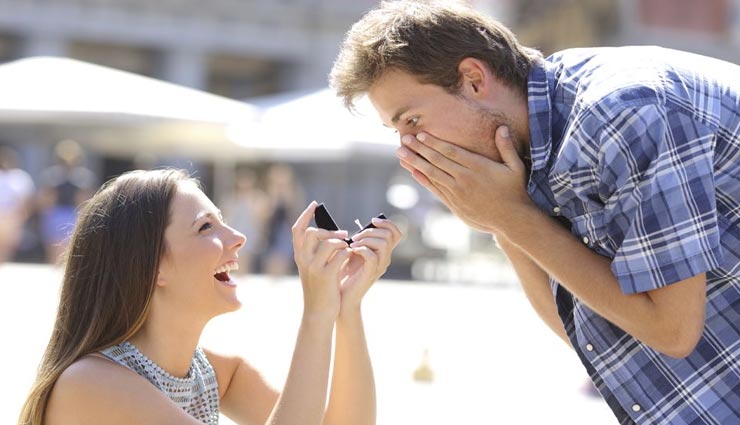 अपनाए प्यार में इजहार के ये तरीके, दिल तक पहुंचेगी आपकी बात propose tips,propose ideas,expressing love,talk with heart