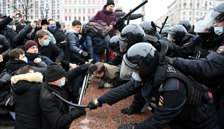 रूस : पुतिन के विरोध में फिर उमड़ा जनसैलाब, 5000 से ज्यादा को किया गिरफ्तार