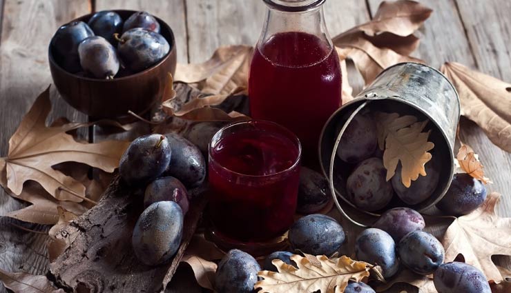 5 juices to treat constipation problem,tips to get rid of constipation,home remedies for constipation,recipes for constipation,recipes of home made juices for constipation,recipe of juices,prune juice,pear juice,apple juice,orange juice,lemon juice