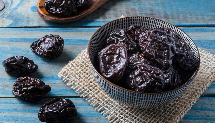 health benefits of prunes,prunes for digestion,prunes for bone health,prunes for weight loss,lesser-known benefits of prunes,prunes for skin,prunes for heart health,prunes for gut health,prunes as a natural remedy,health advantages of prunes,prunes as a superfood,prunes for better sleep,prunes antioxidant properties,why eat prunes,prunes for blood pressure
