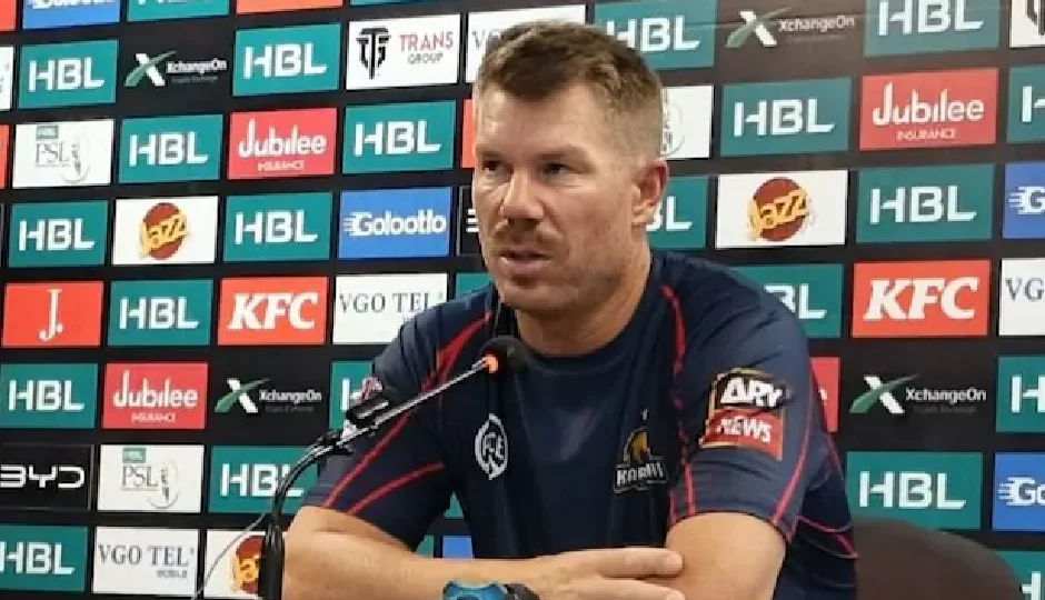 PSL 2026: प्रेस कॉन्फ्रेंस में कराची किंग्स के कप्तान डेविड वॉर्नर भड़कें, दूसरे टीमों के कप्तानों को लगाई डांट