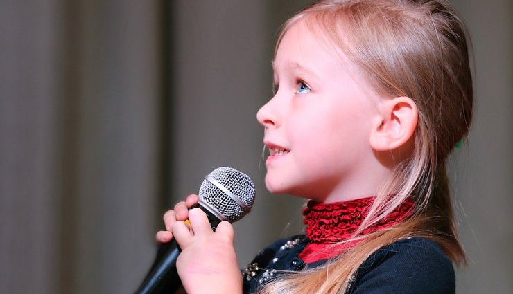 public speaking tips for kids,effective public speaking techniques for children,speaking confidently for kids,overcoming stage fright in children,public speaking skills for young speakers