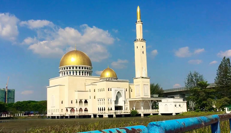 most beautiful mosques to visit,stunning mosques around the world,exquisite places of worship: beautiful mosques,must-see mosques with breathtaking beauty,visiting the world most gorgeous mosques,exploring the beauty of iconic mosques,traveling to stunning mosques worldwide,mesmerizing architectural wonders: beautiful mosques,touring the world most picturesque mosques,mosque tourism: experiencing beauty in places of worship