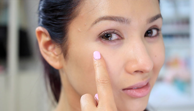 under eye cream,eye care,simple eye care tips,puffiness,puffy eyes,dark circles,skin care,beauty,beauty care tips,fine lines