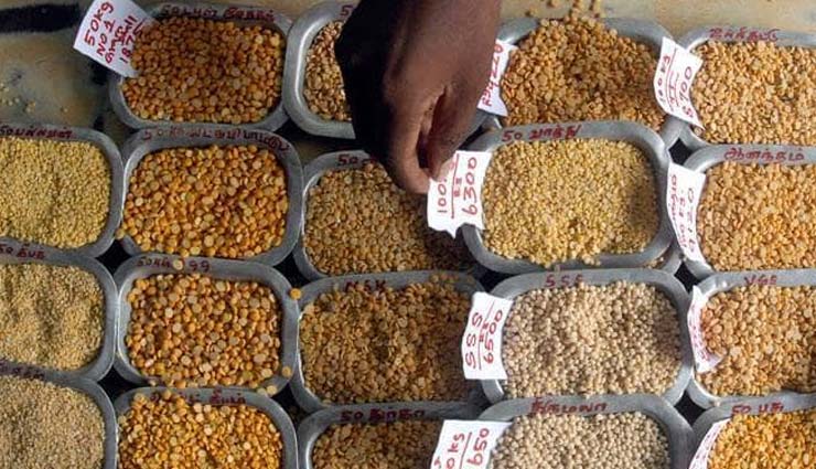 प्याज के बाद अब दालों की कीमतों को लेकर मोदी सरकार लेनी वाली है बड़ा फैसला, मिलेगी राहत प्याज के बाद अब दालों की कीमतों को लेकर मोदी सरकार लेनी वाली है बड़ा फैसला, मिलेगी राहत