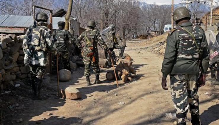 पुलवामा में लश्कर के 4 आतंकी ढेर, सर्च ऑपरेशन जारी