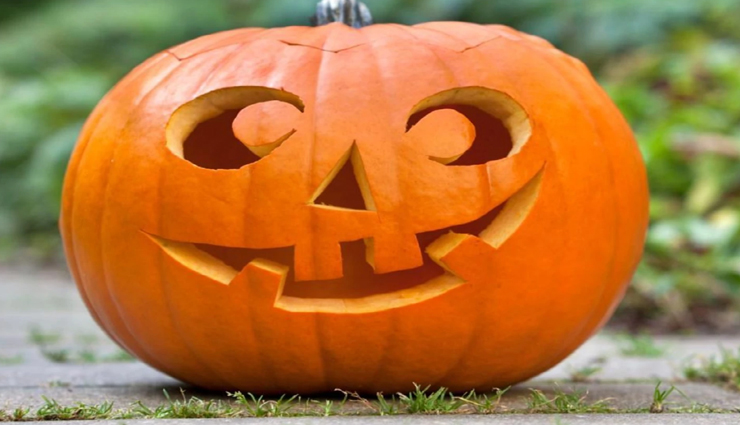 DIY Pumpkin Face Masks To Get Glowing Skin