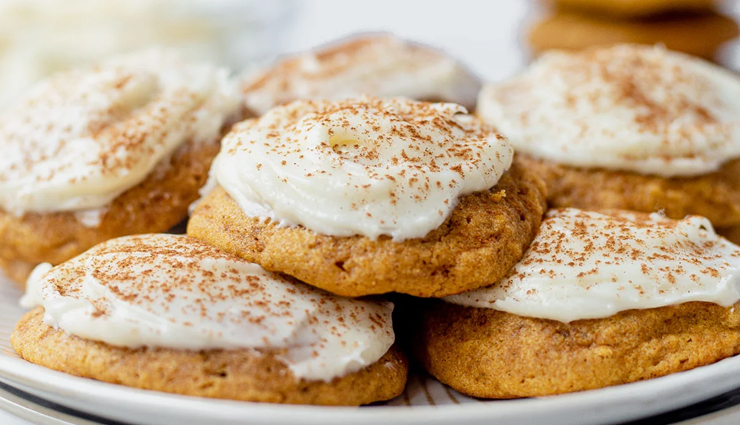 Reicpe- Healthy and Delicious Pumpkin Cookies With Cream Cheese Frosting