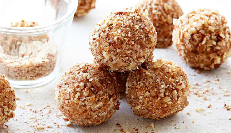 pumpkin spice coconut bliss balls,pumpkin spice,coconut bliss balls,healthy snacks,vegan treats,gluten-free snacks,energy bites,fall flavors,nutritious desserts,no-bake recipes,plant-based snacks