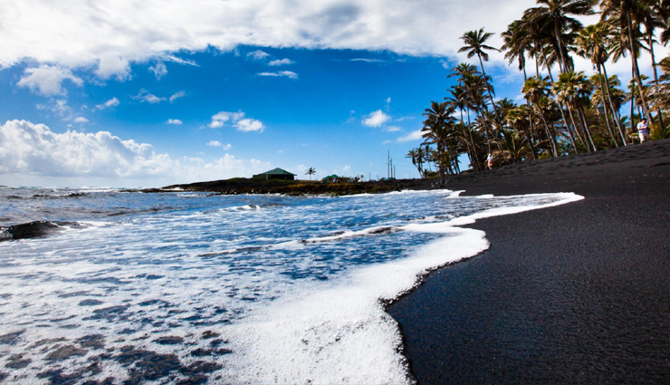 black sand beaches,black sand beaches to visit,10 black sand beaches,black sands beach in whitethorn,ficogrande in stromboli,perissa beach in paralia,santorini,stokksnes beach in iceland,miho beach in shimizu,punaluu beach on the big island of hawaii,anse chastanet in saint lucia,kamari beach in santorini,greece,papenoo beach in papenoo,tahiti,reynisfjara in vík í mýrdal,travel,holidays,travel guide