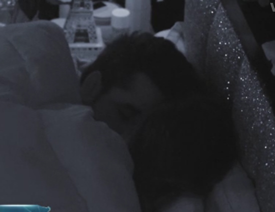 Bigg Boss 11- Puneesh and Bandagi Caught By Hina and Priyank