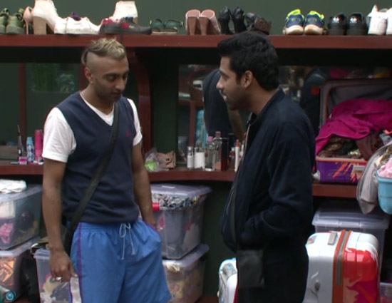 Bigg Boss 11- Puneesh Broke Lock of Vikas Bag, Reason Will Shock You