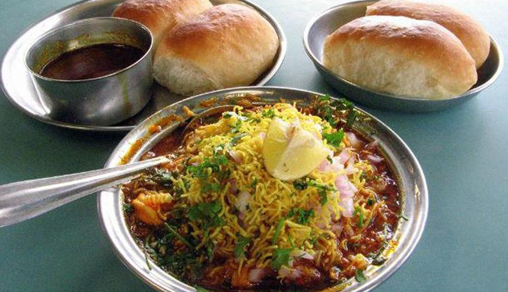 pune street food tour,authentic pune flavors,pune food trail,top-rated pune street vendors,pune best street eats,popular pune food stalls,pune culinary heritage,pune tasty street fare,pune traditional street cuisine,pune foodie favorites,street food hotspots in pune,pune mouthwatering street dishes,pune hidden food gems,pune spicy street snacks,exploring pune food streets