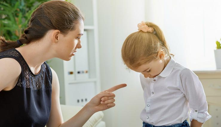 बच्चों के डिप्रेशन का कारण बनते हाइपर पैरेंटिंग के ये 3 दबाव, समझे और लाए बदलाव parenting tips,parenting tips in hindi,pressure on child,depression of the children,hyper parenting