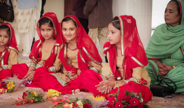 नवरात्रि विशेष : भारत के यह 5 राज्य बनातें है नवरात्रि पर्व को कुछ ख़ास navratri special,navratri special 2017,celebrating navratra at different places,west bengal,punjab,gujarat,kandahar,assam