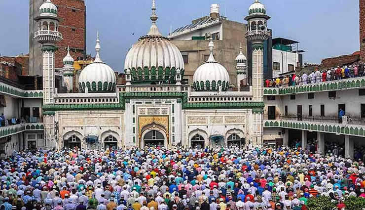 temples to visit in punjab,punjab,religious places in punjab,golden temple,akal takht,durgiana temple,jama masjid khairuddin,shri kali devi temple,baba kanaiya gir temple