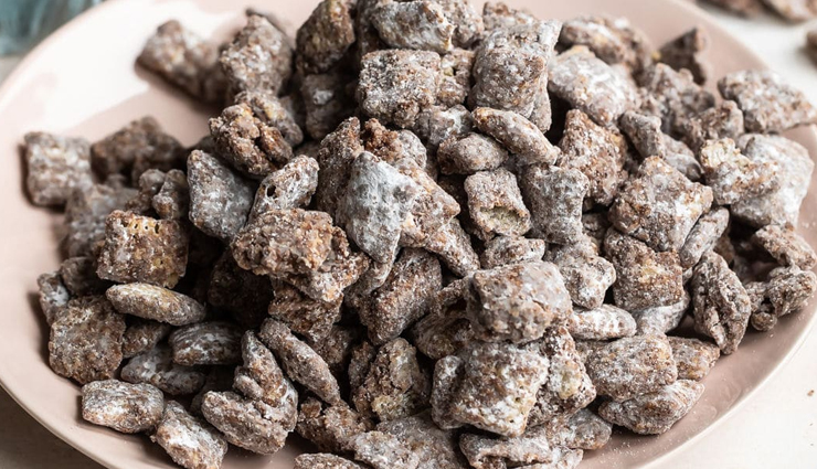 Valentine Recipe- Delicious Puppy Chow