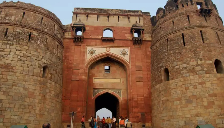 historical forts in delhi,must-visit forts in delhi,delhi iconic forts,exploring delhi ancient forts,tourist attractions in delhi forts,historical landmarks in delhi,discovering the forts of delhi,delhi architectural wonders forts,top forts to explore in delhi,cultural heritage of delhi forts,delhi hidden gems forts,forts with panoramic views in delhi