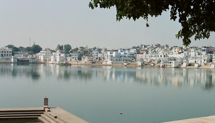 pushkar,rajasthan,places to visit in pushkar,tourist attractions in pushkar,pushkar lake,brahma temple & ghat at pushkar rajasthan,holy water the deity,ajmer to pushkar rajasthan