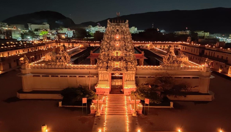 solo travelers in india,places for solo travelers in india,places to visit in india,destinations in india