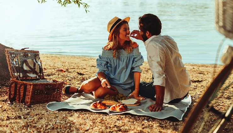 long-term relationship advice,emotional connection in love,how to maintain a relationship,relationship effort,lasting love tips,real love vs romance,relationship priorities,staying committed in love,building strong relationships,love and compromise,relationship reality check,modern relationship advice,relationship goals,relationship challenges,deep emotional bond