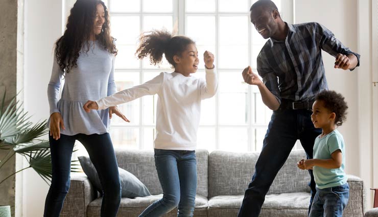 quarantine time with your family,ways to survive quarantine time with your family,family time tips,relationship tips