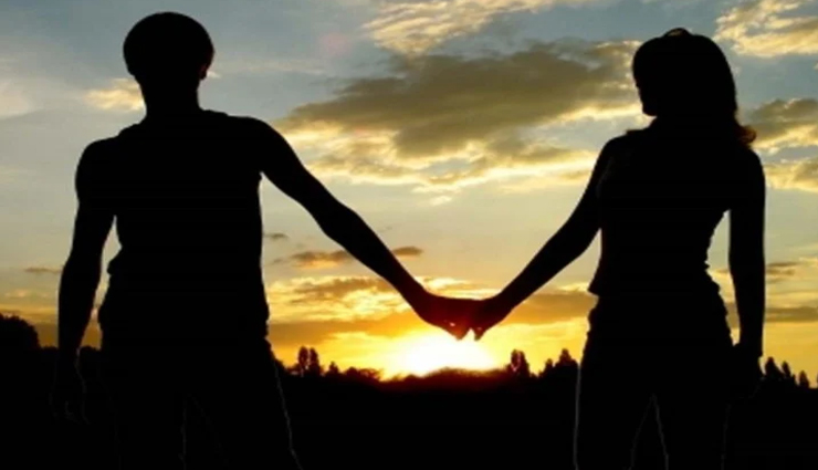 महिला कांस्टेबल प्रेमी को ही पति बनाकर हो गई क्वारंटीन, खुलास फ़िल्मी कहानी जैसा
